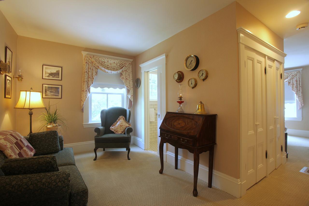The Kings Inne Yarmouth Port Exterior photo