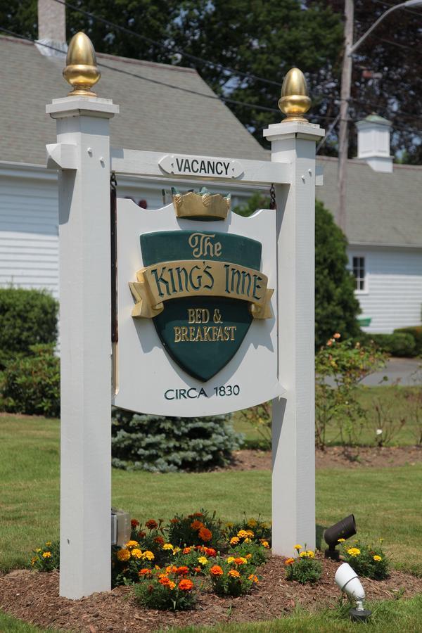 The Kings Inne Yarmouth Port Exterior photo